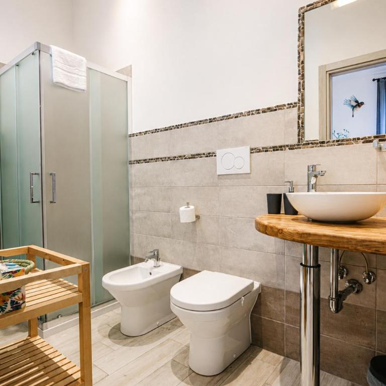 Rossetti Rooms - Camera Familiare con Bagno Privato - 4