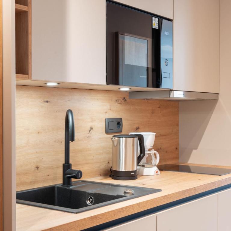 Aparthotel Maso Corto - One-Bedroom Deluxe Apartment - 9
