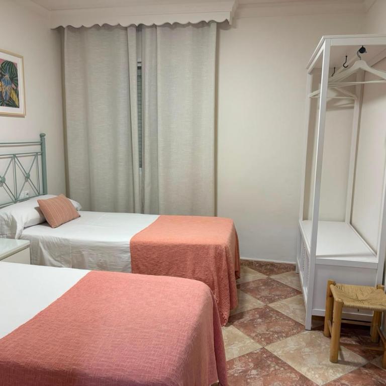 Alojamiento en Málaga cerca de FYCMA y aeropuerto - Casa de 3 dormitorios - 19