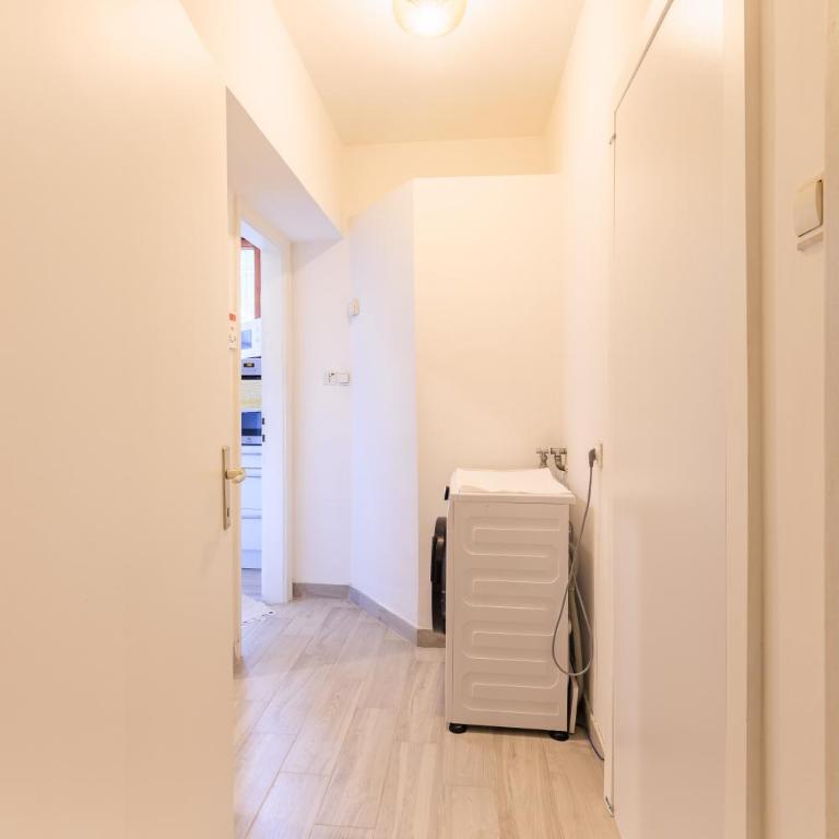 Modern Apt in center of Sarajevo with Free Parking - Apartman sa 2 Spavaće Sobe - 2