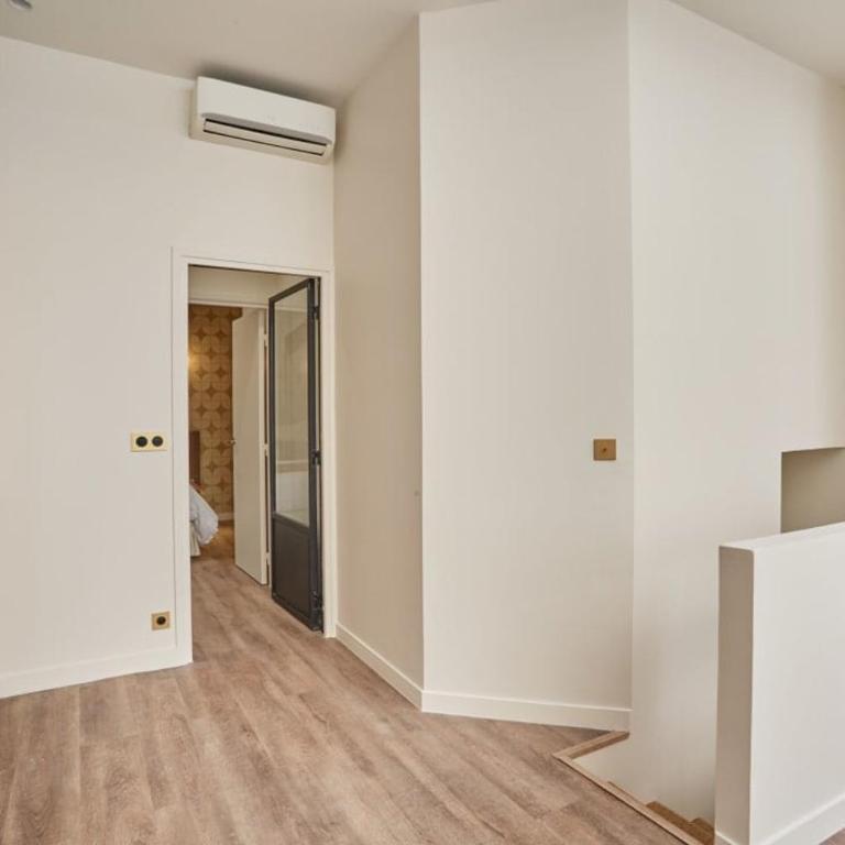 Air-conditioned loft-style - Appartement 3 Chambres - 35