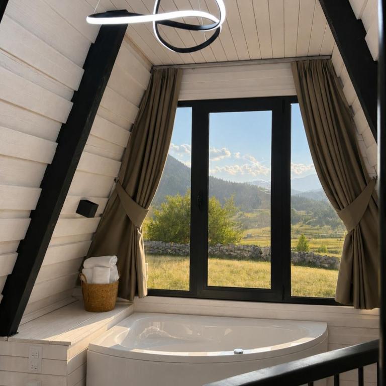 Cottage Rosna dolina - Dewy valley - Private wellness & Spa retreat - One-Bedroom House - 2