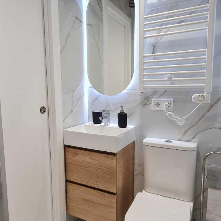 suites recién reformadas Vista Alegre - Chambre Double avec Salle de Bains Privative - 4