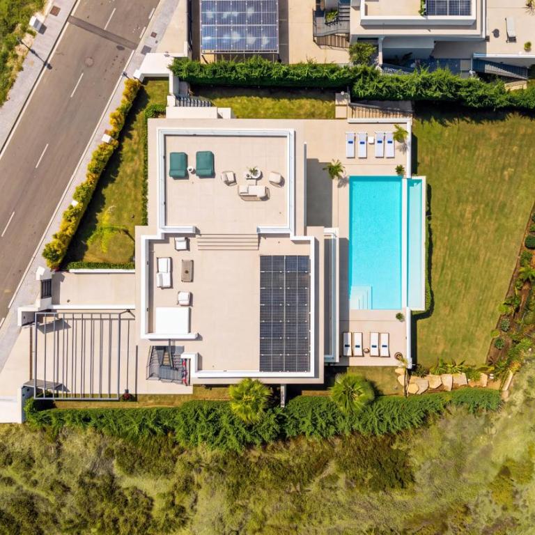 VACATION MARBELLA I Villa Status, Private Pool, 5min to the Beach, BBQ, Rooftop Terrace, 5 BDRS, Luxury Villa - Villa with Private Pool - 53