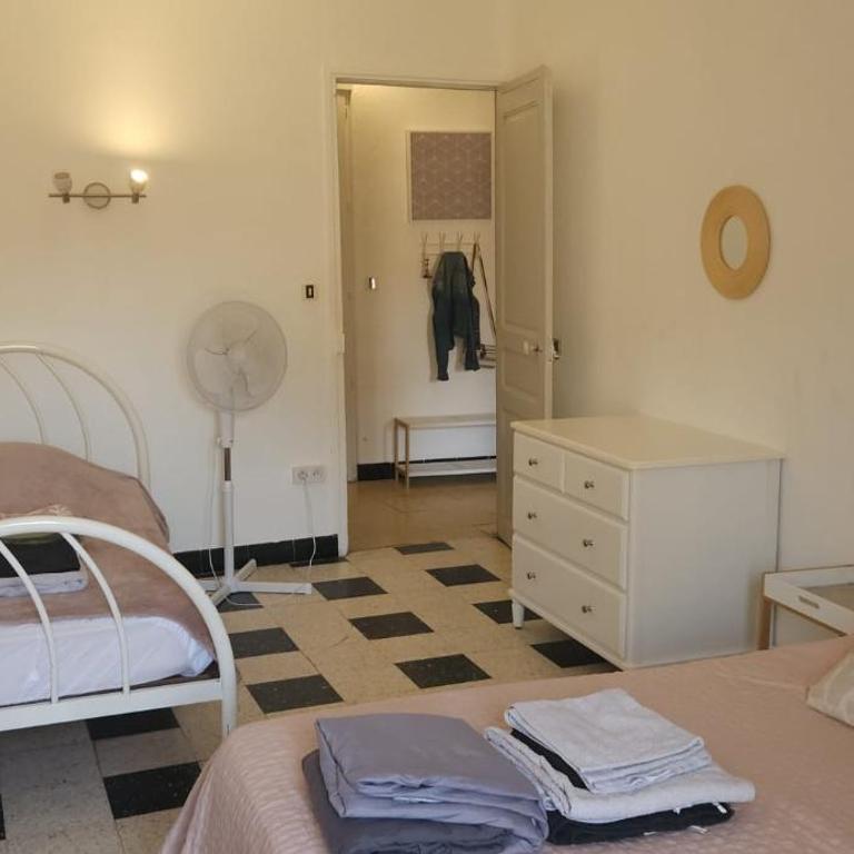 Confortable 3 pièces au centre de VIAS - Appartement 2 Chambres - 11