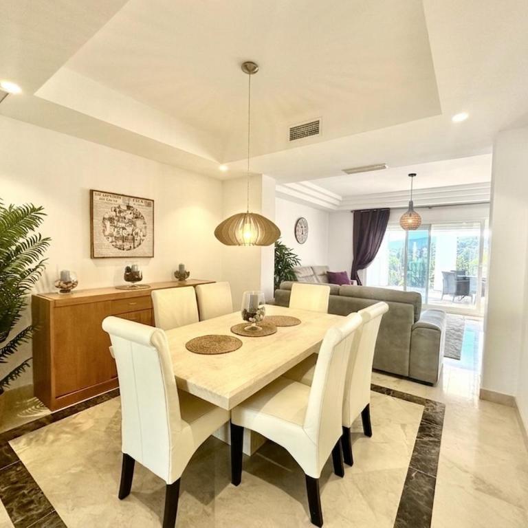Duplex-penthouse with stunning panoramic view - Suite con vistas a la montaña - 36