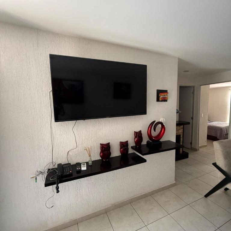 Comfortable apartment near Arena GDL and the Zoo - Two-Bedroom Apartment - 6