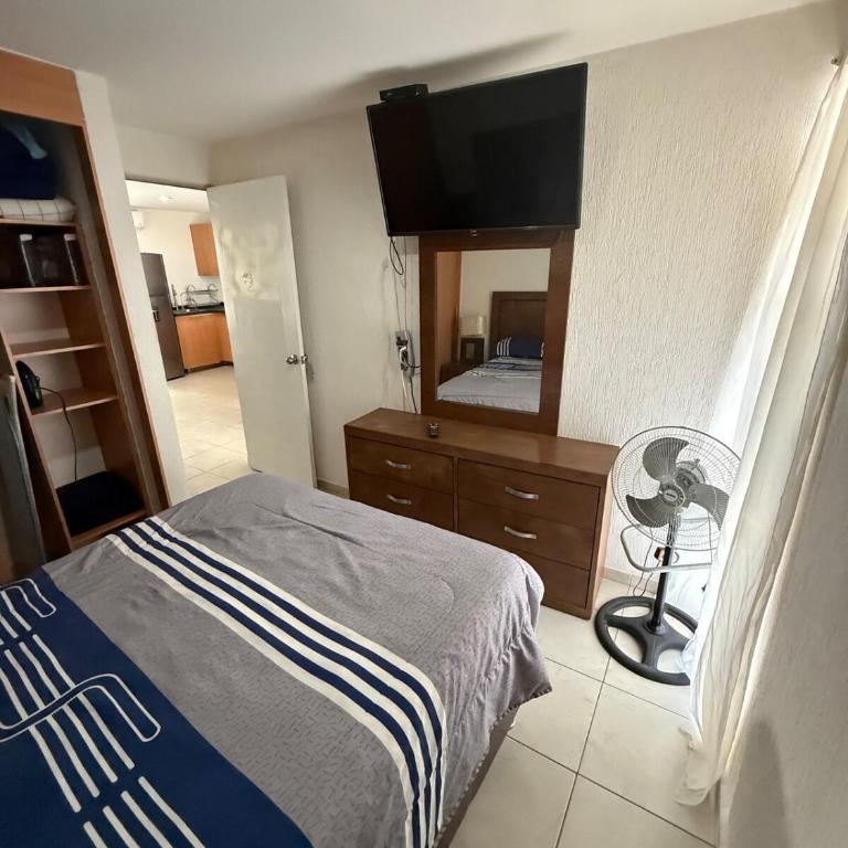 Comfortable apartment near Arena GDL and the Zoo - Two-Bedroom Apartment - 9