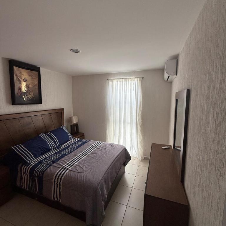 Comfortable apartment near Arena GDL and the Zoo - Two-Bedroom Apartment - 33