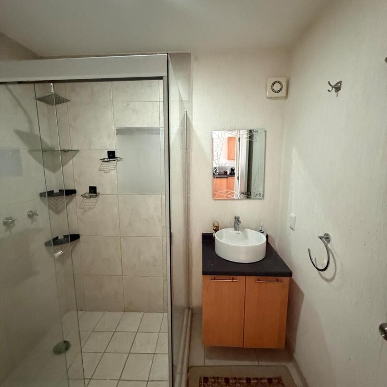 Comfortable apartment near Arena GDL and the Zoo - Two-Bedroom Apartment - 39