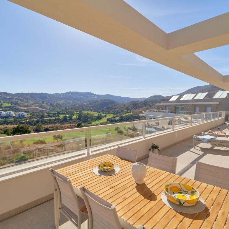 Penthouse in La Cala Golf Resort - Three-Bedroom Premium Apartment with Resort View - 2