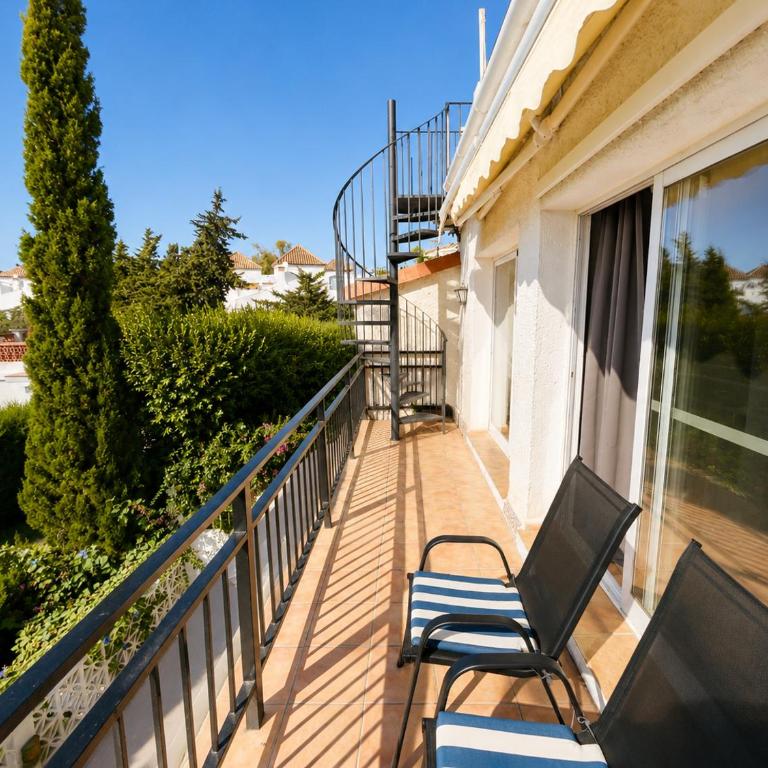 Marbella Beach House with Private Garden in Peaceful Area Close to Everything - Magnolia Properties - Casa de 2 dormitorios - 10