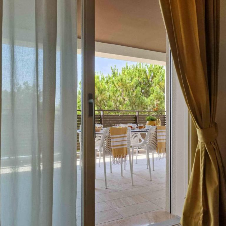 Colourful suite with terrace overlooking the sea - Studio - 15