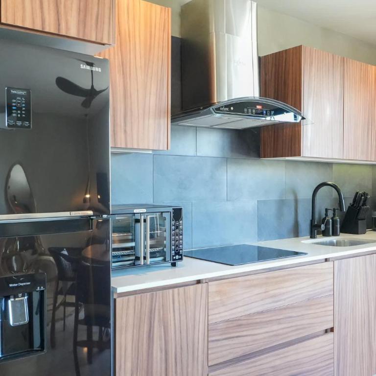 Modern 2BR Retreat in Parques Zama with Private Pool - Apartamento - 7