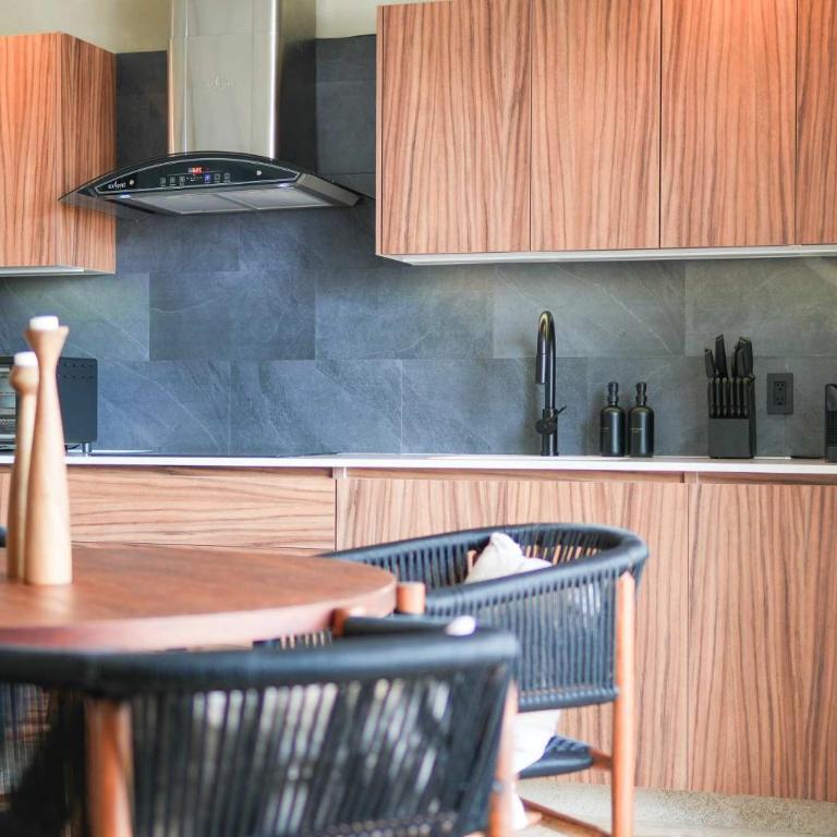 Modern 2BR Retreat in Parques Zama with Private Pool - Apartamento - 8