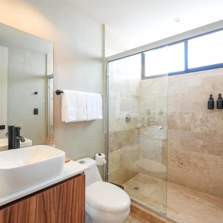 Modern 2BR Retreat in Parques Zama with Private Pool - Apartamento - 12