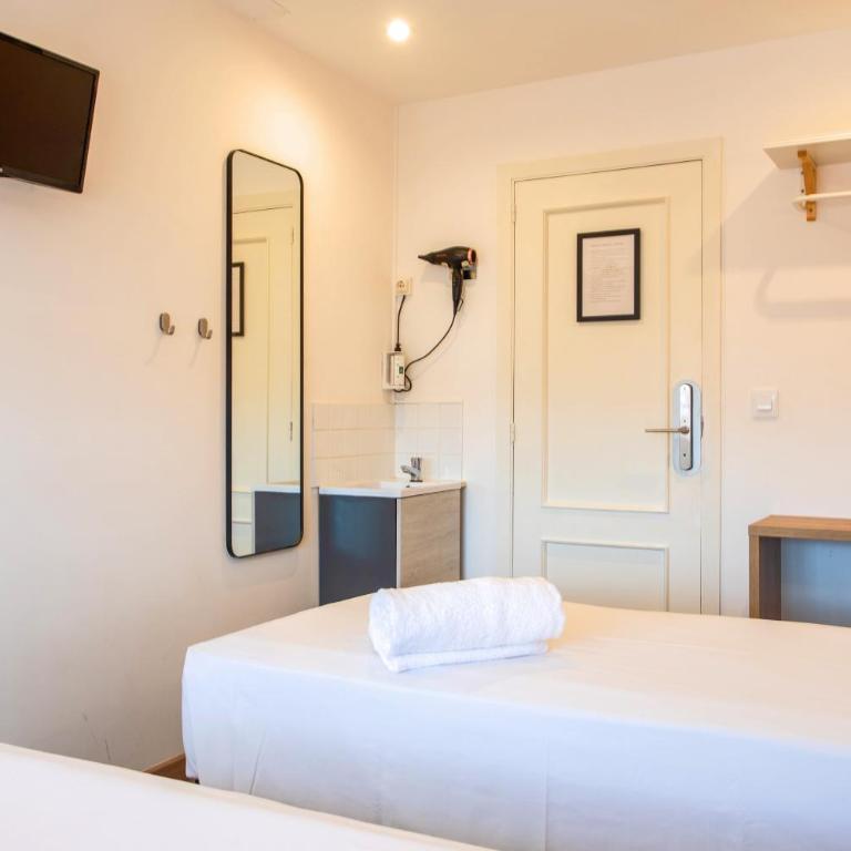 Pensión Centro - Chambre Lits Jumeaux avec Toilettes Communes - 2