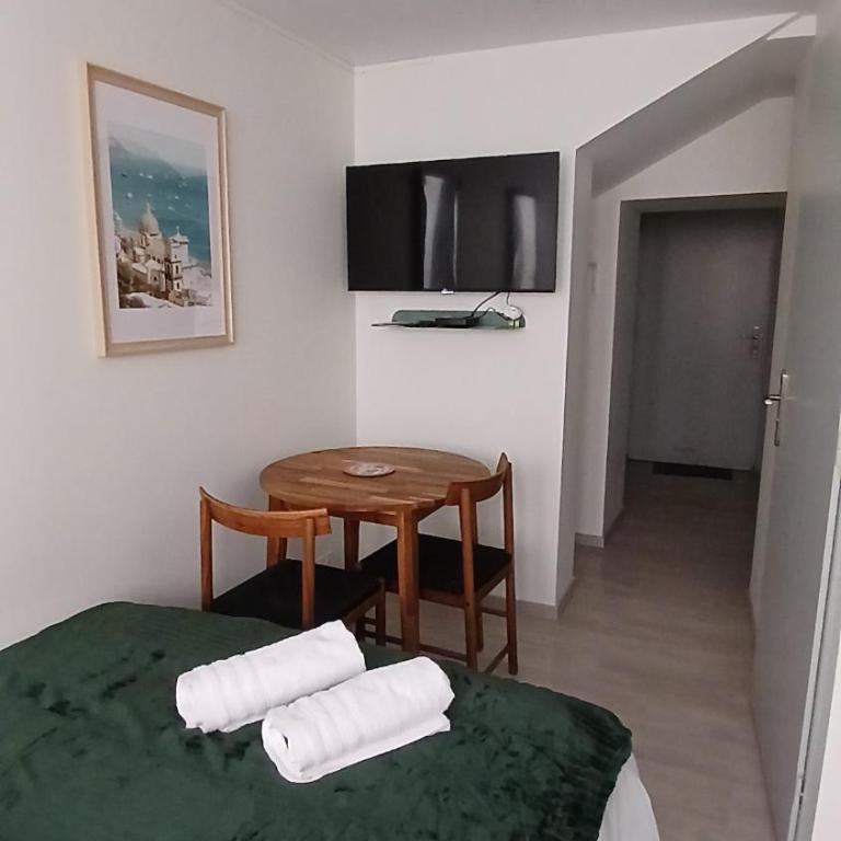 Le Patio Studio avec cour privée en cœur de ville - Apartamento de 1 dormitorio - 4