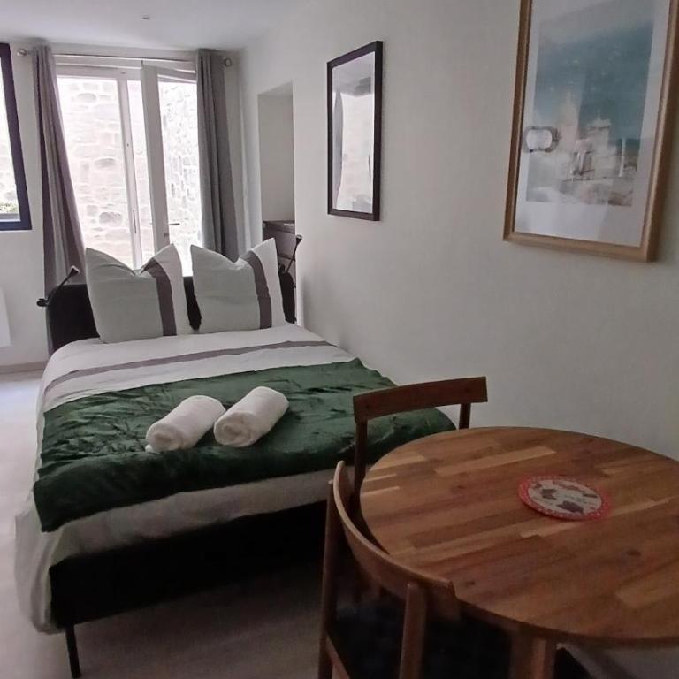 Le Patio Studio avec cour privée en cœur de ville - Apartamento de 1 dormitorio - 5