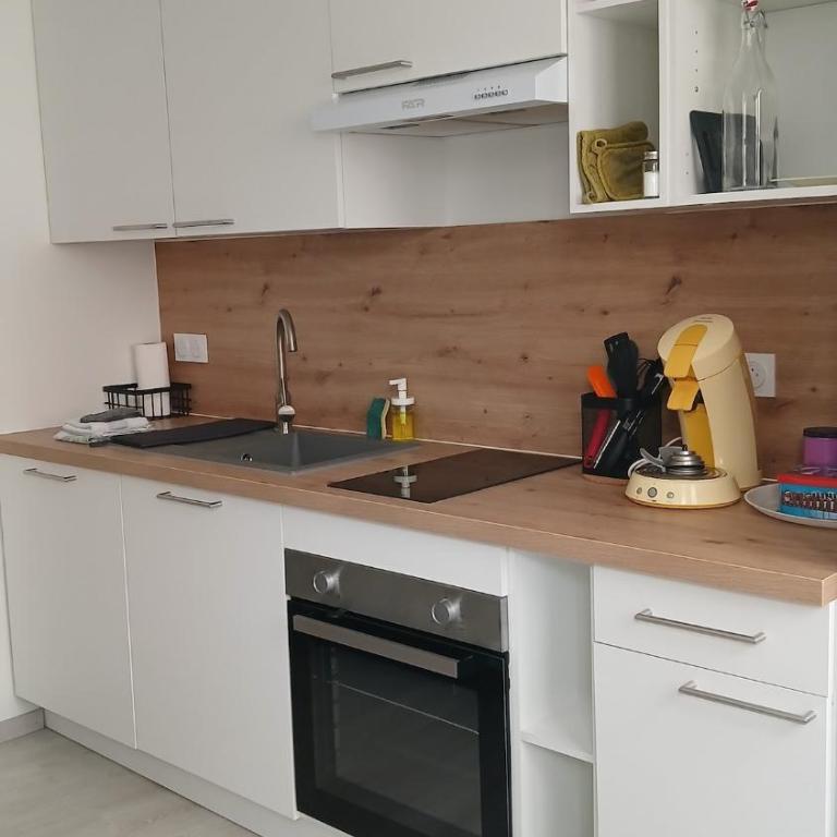 Le Patio Studio avec cour privée en cœur de ville - Apartamento de 1 dormitorio - 11