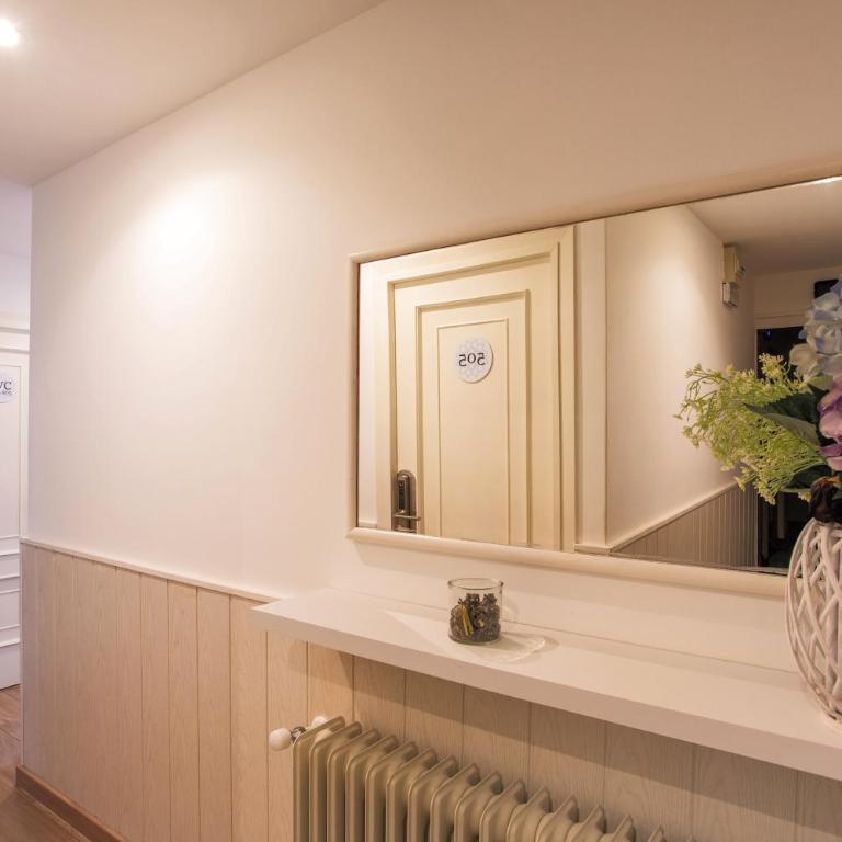 Pensión Centro - Chambre Simple Standard avec Salle de Bains Commune - 6