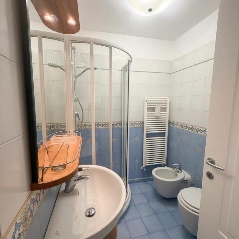 La Perla di Labuan - Apartment mit 2 Schlafzimmern und Gartenblick - 13