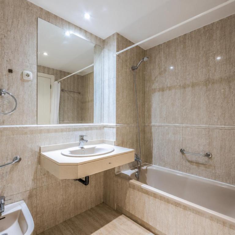 Con parking junto a IFEMA y Barajas - Appartement 1 Chambre - 2