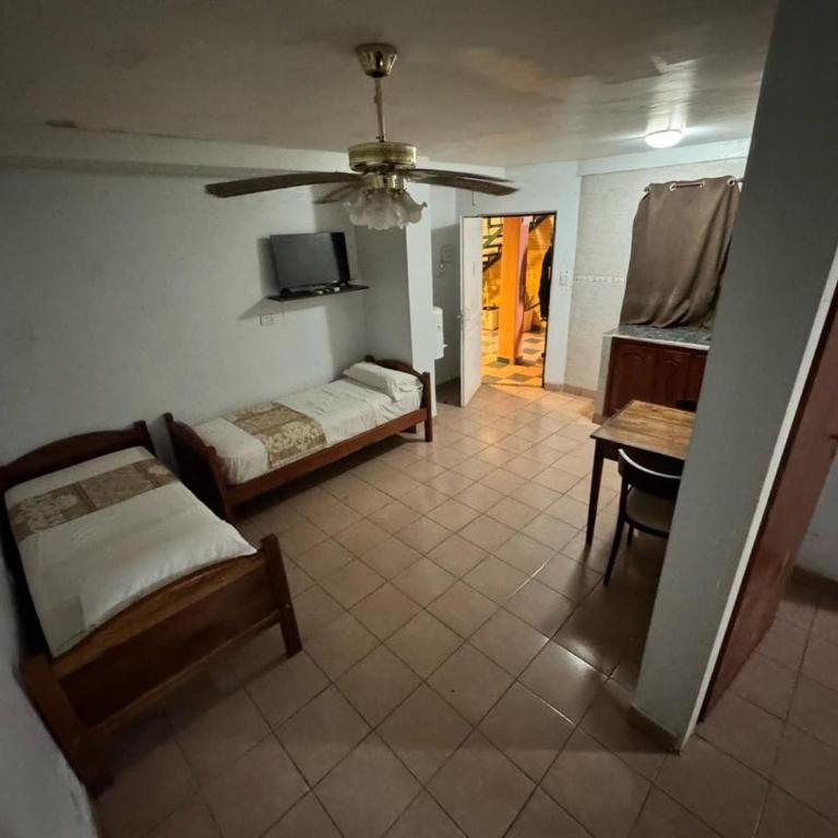 Borus Hotel - Habitación cuádruple - 1