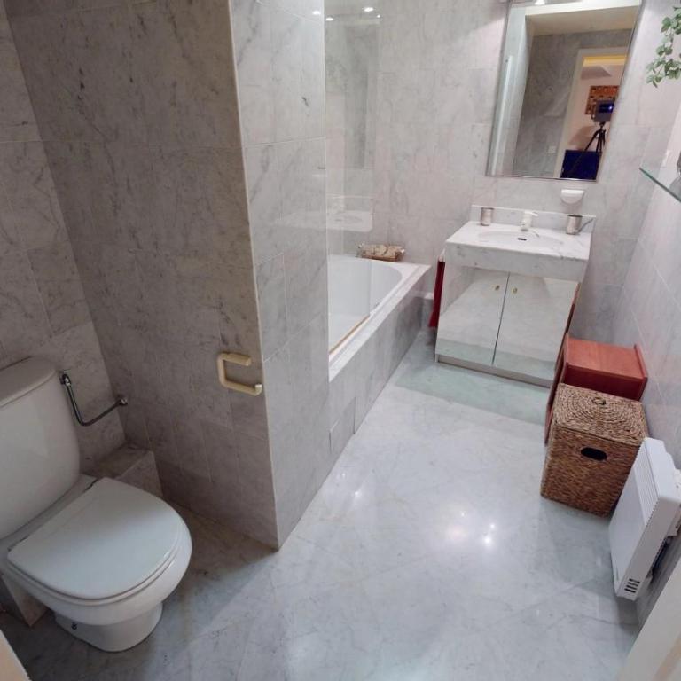 7VP - Beau et grand 2P plein centre face mer avec parking - Appartement 1 Chambre - 10
