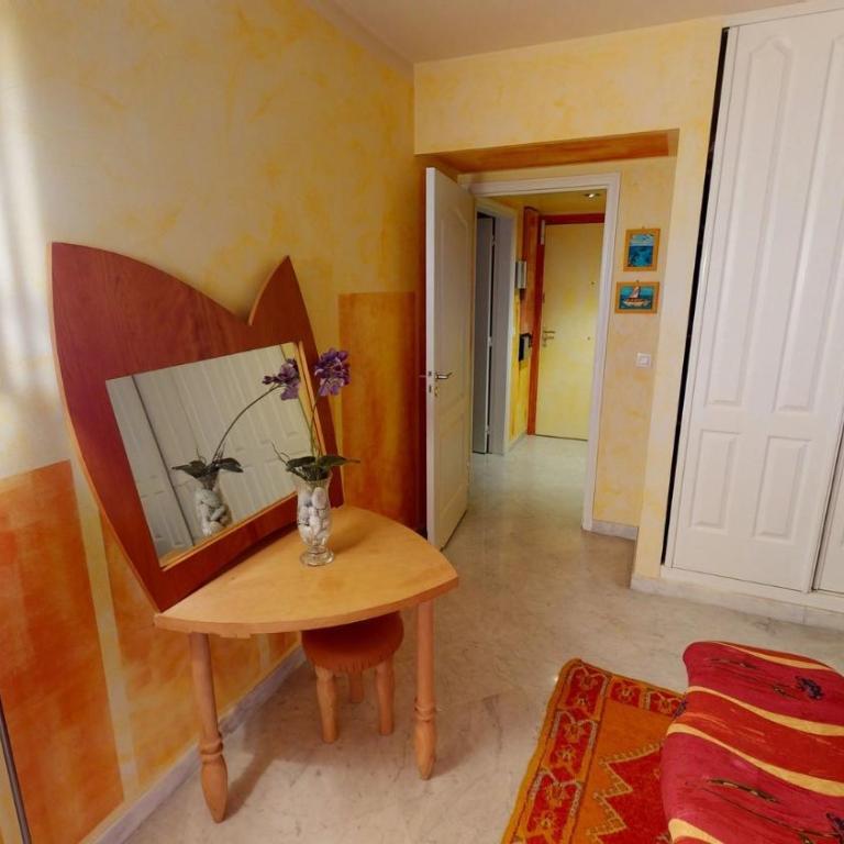 7VP - Beau et grand 2P plein centre face mer avec parking - Appartement 1 Chambre - 8