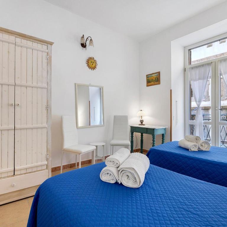 Le Stanze del Sole - Two-Bedroom Deluxe Apartment with Balcony - 14