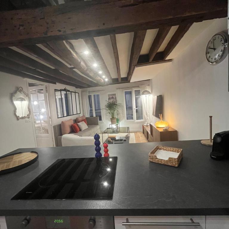 Charmant 2 pièces pour 4, Panthéon - Apartment mit Dusche - 12