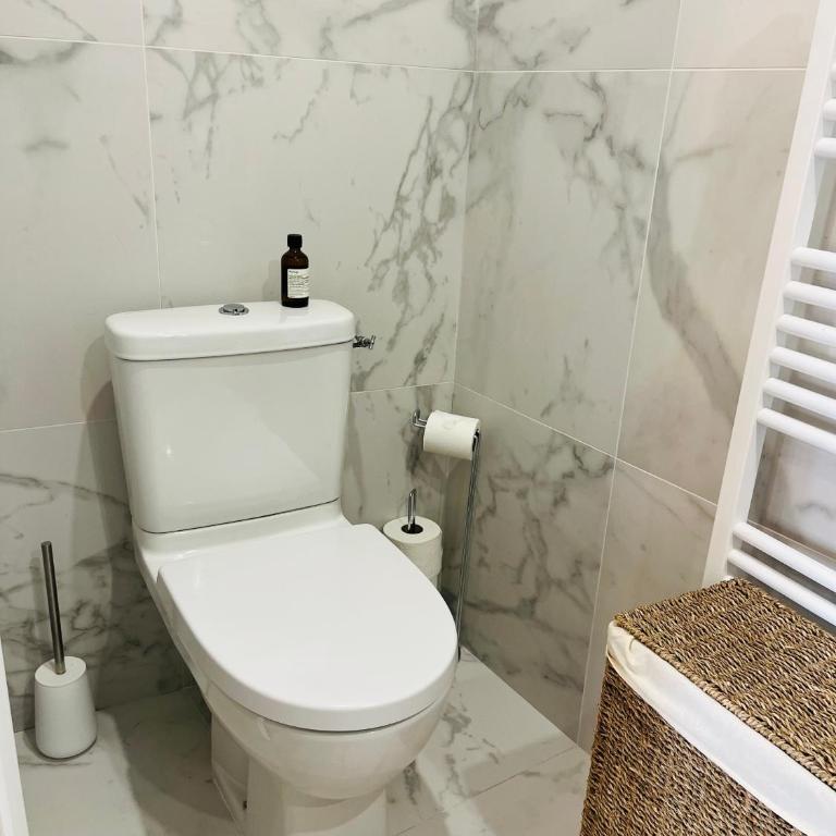 Charmant 2 pièces pour 4, Panthéon - Apartment mit Dusche - 43