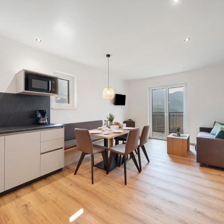 Sankt Corbinian Apartement 1 - Appartamento Deluxe con 2 Camere da Letto e Vista Giardino - 4