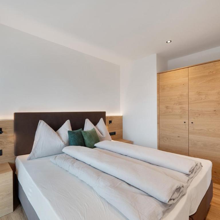 Sankt Corbinian Apartement 1 - Appartamento Deluxe con 2 Camere da Letto e Vista Giardino - 14