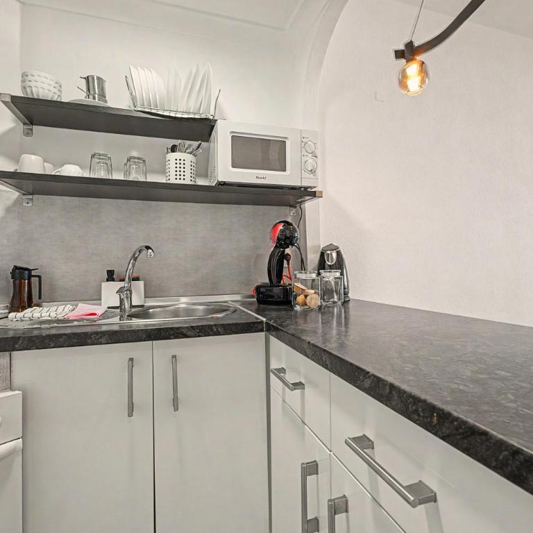 La Colina - Appartement 1 Chambre avec Jardin - 22