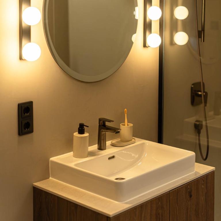 Conlon House Central - "Conlon Apartment" - 6