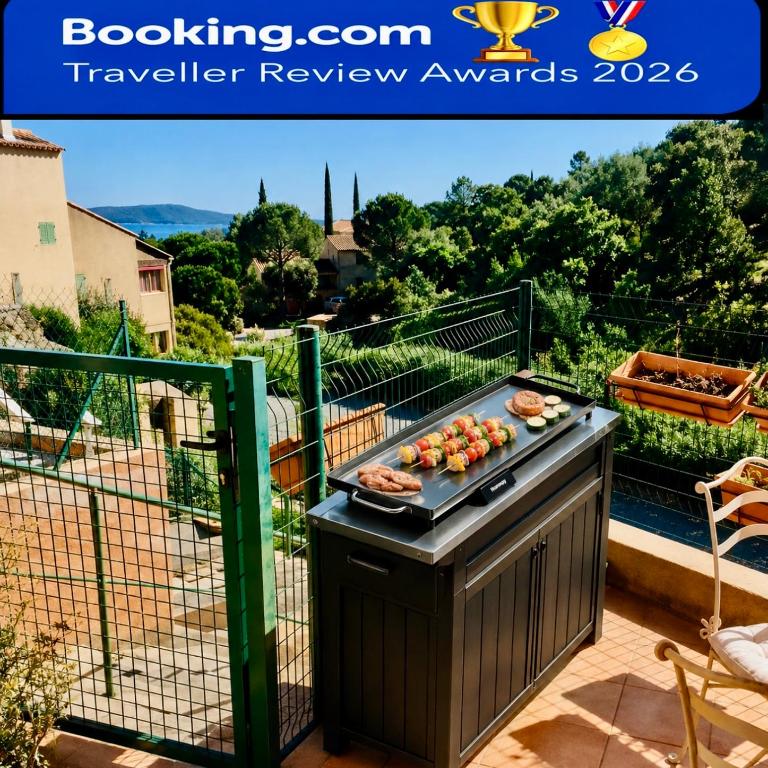 CAVALAIRE vue MER au loin MAISONNETTE TOUT ÉQUIPÉE POUR 4 PERSONNES AVEC PISCINE CLIM WIFI VÉLOS TV PLANCHA - Appartement - Vue sur Mer - 1