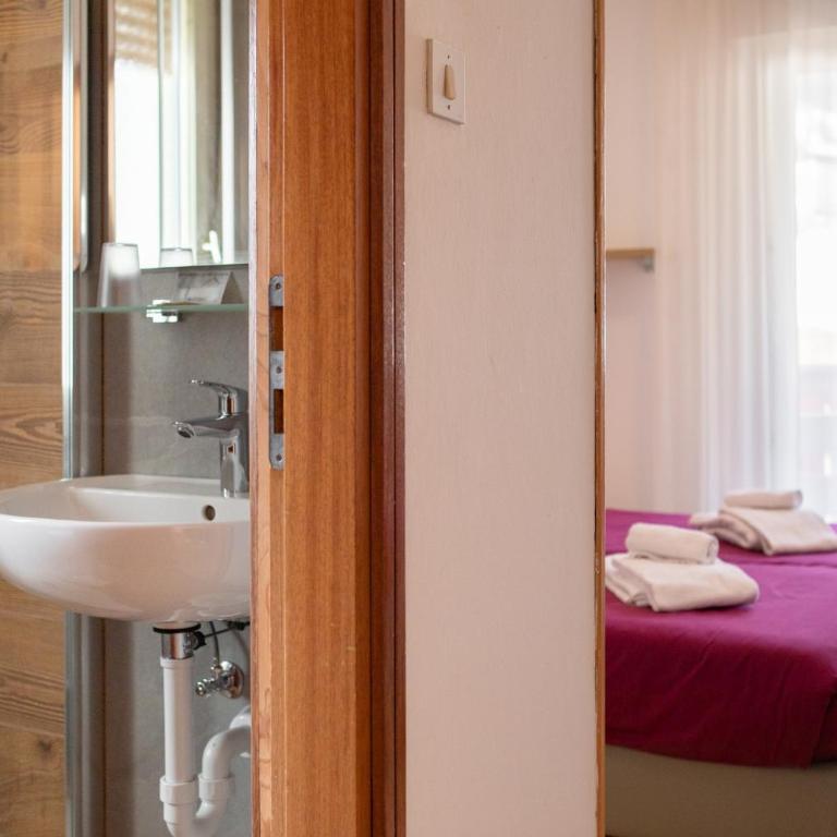 Casa per Ferie Le Rais - Camera Tripla con Bagno Privato - 11