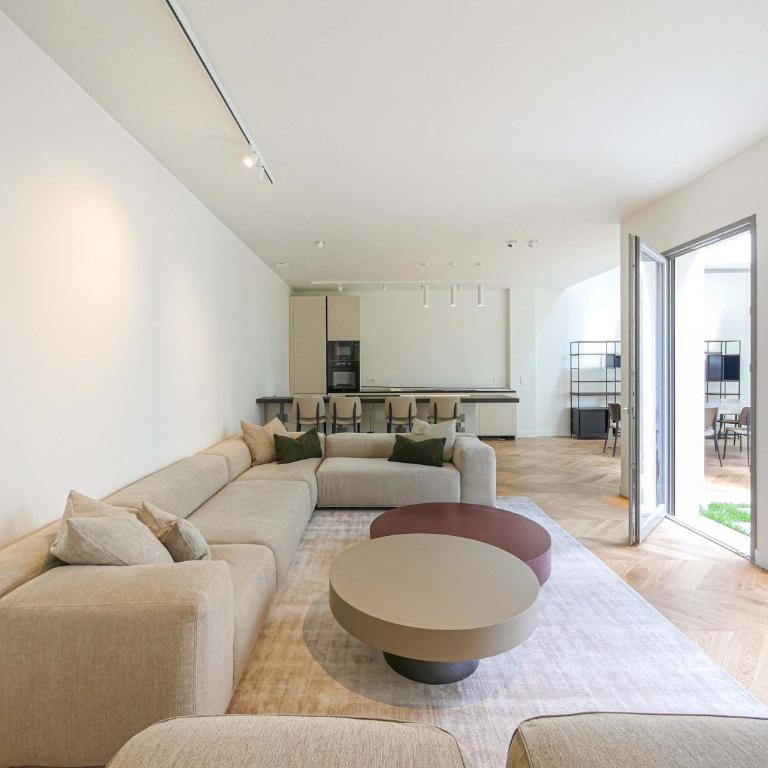 Exceptional Townhouse - Private Garden - Apartamento de 5 dormitorios - 1