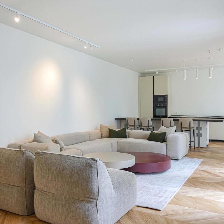 Exceptional Townhouse - Private Garden - Apartamento de 5 dormitorios - 2