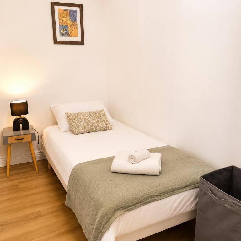 T3 écusson - Apartment mit 2 Schlafzimmern - 4