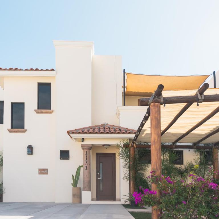 Outsite Los Cabos - Entire 4-Bedroom Home - Casa de 4 dormitorios - 1