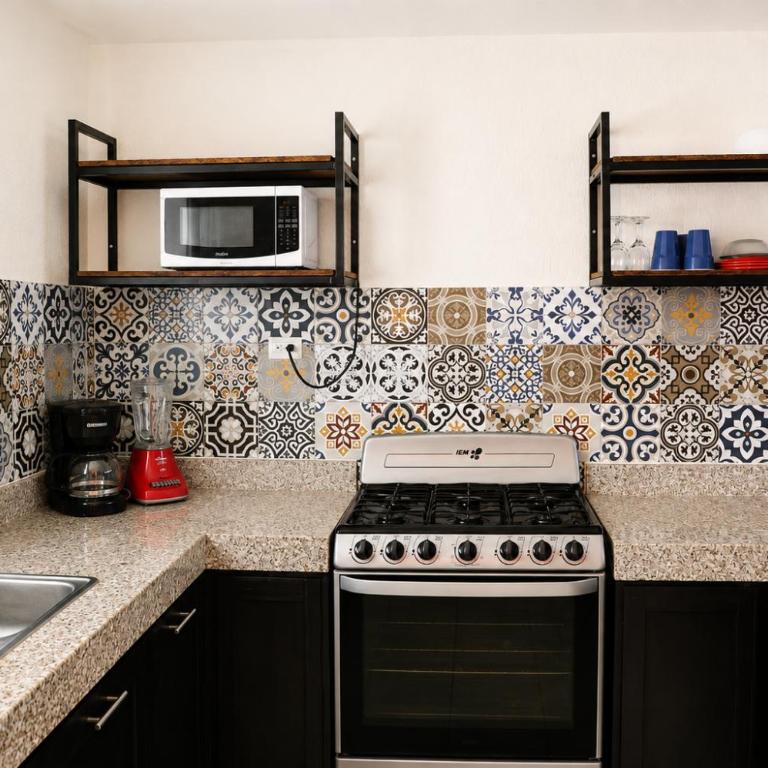 Casa Completa con Piscina Privada 10 min Aeropuerto Ideal para Familias y viajeros - Casa de 2 dormitorios - 16