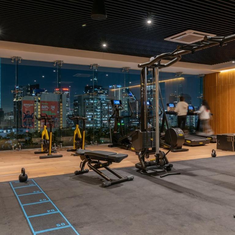 Design Suite Bathtub Rooftop Pool, Gym, BBQ - Apartamento de 1 dormitorio - 39