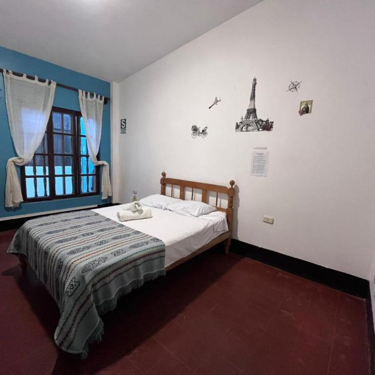 Wayra Hostel Huanchaco - Queen Room with Shared Bathroom - 8