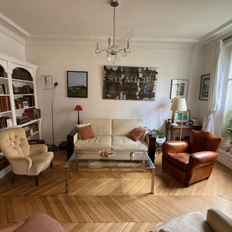 Grand appartement calme avec balcon à Paris 12 - Appartement - 19
