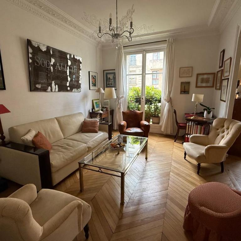 Grand appartement calme avec balcon à Paris 12 - Appartement - 4