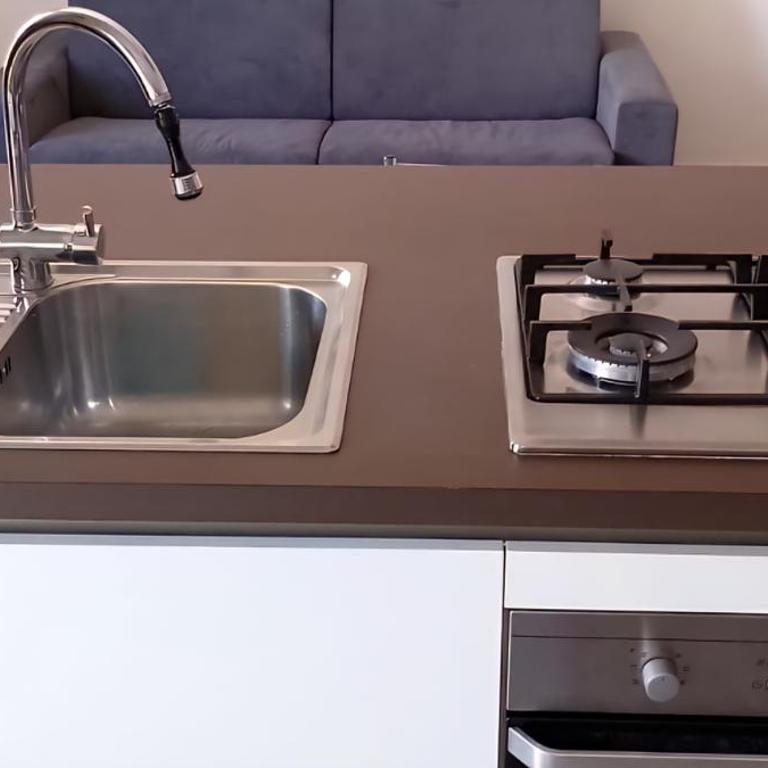 Zeus Rooms 60 - Triple Room with Private Bathroom - 4