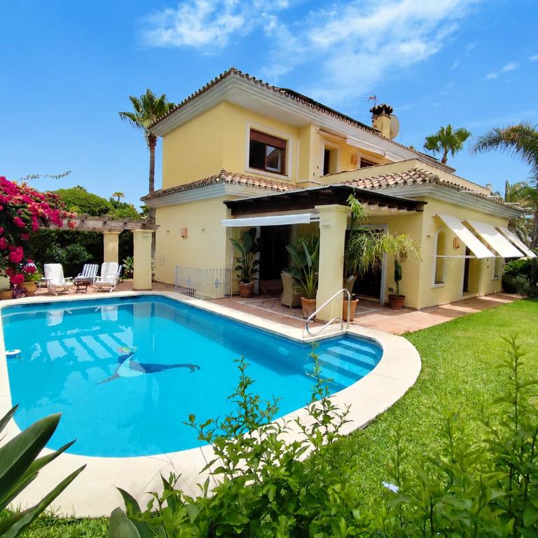Villa Moumi - Villa with Private Pool - 37